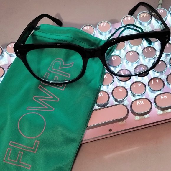 FLOWER by Drew Blue Light Computer Glasses - Picture 4 of 12